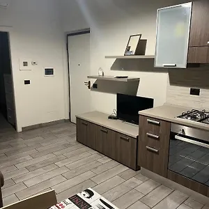 https://appartamento-via-guglielmo-marconi-31-saronno.it-lombardy.com