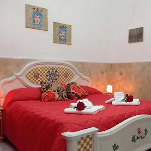 https://mary-home-casa-vacanza-taormina.sicilyhotelsitaly.net