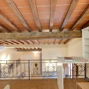 https://residenza-monna-lisa.it-tuscanyhotel.com